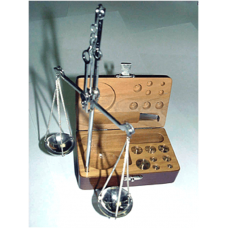 25 CARAT WOODEN SCALES